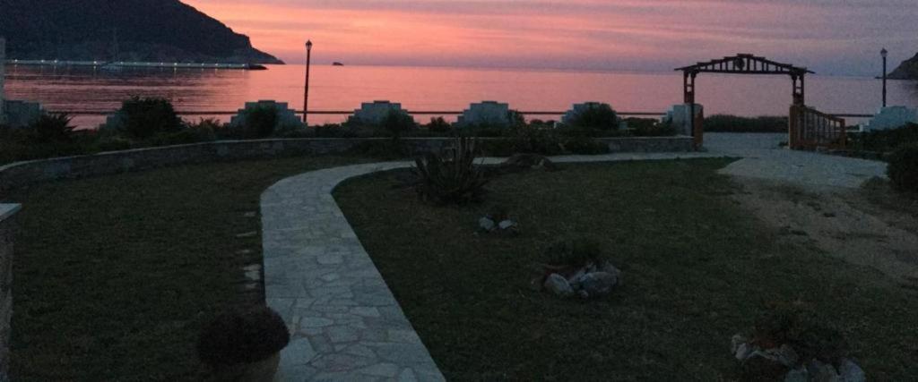 Del Sol Skopelos المظهر الخارجي الصورة